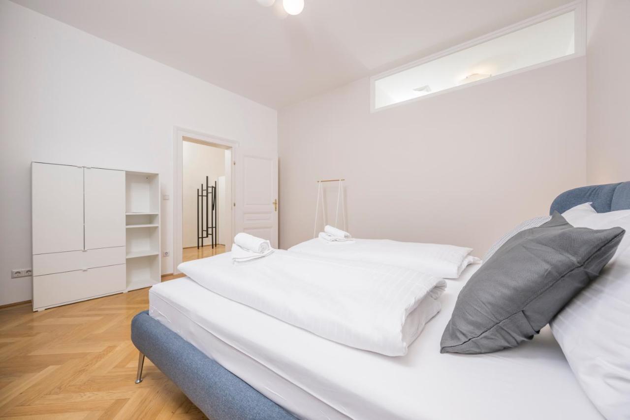 Luxury Suites Liechtenstein Viena Exterior foto